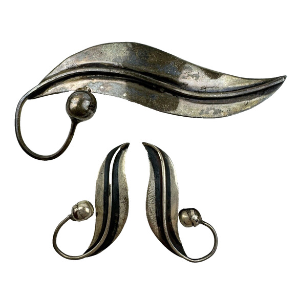 Vintage Mexico Sterling Silver Set Screw Back Earrings & Brooch Mexico Leaf 925 - Picture 1 of 12